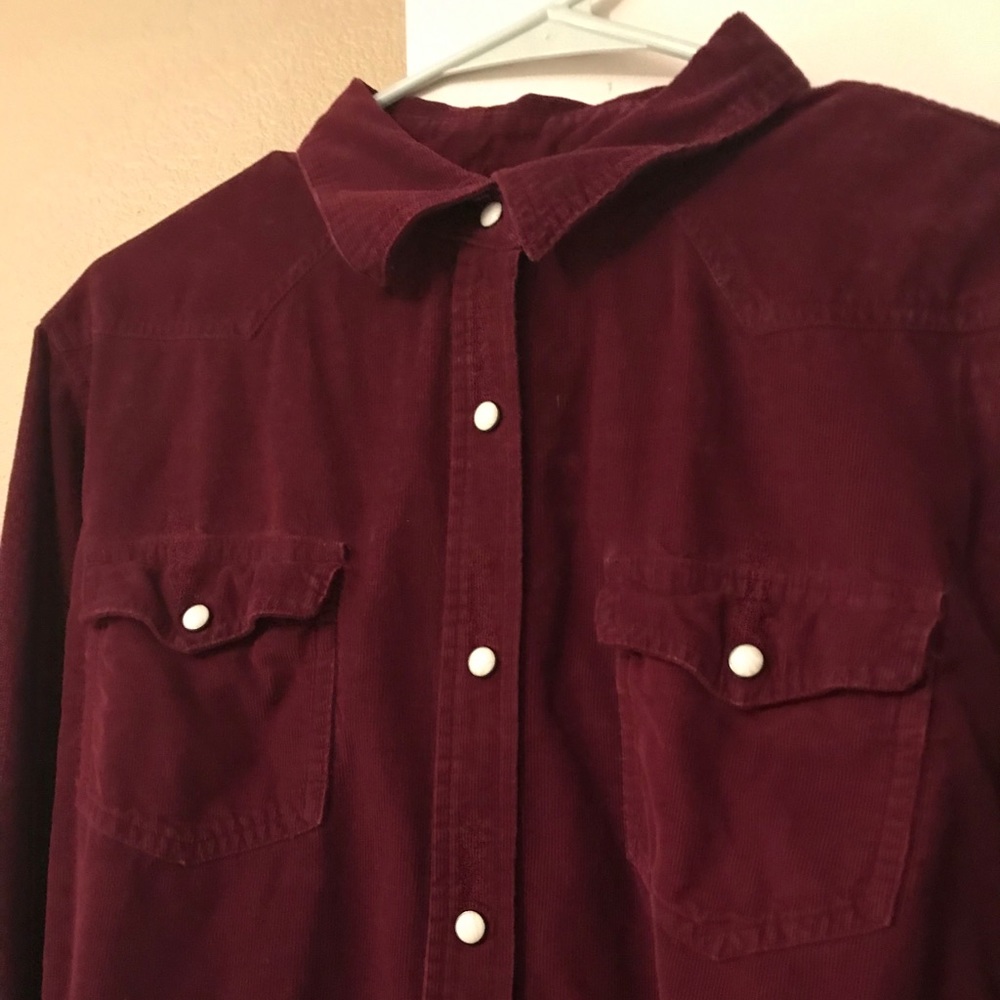 Universal Thread maroon button up top - Picture 2 of 6